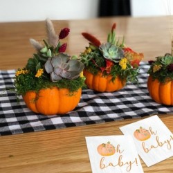 مناديل ورقية برتقالية اللون من Baby Little Pumpkin مقاس 6.5 × 6.5 بوصة لحفلات استقبال المولود ذات الطابع الخريفي، أفكار أدوات مائدة للكشف عن جنس الطفل في الخريف، عبوة من 50 قطعة